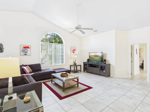 NEW - Top 4 BR waterfront villa with gulf access